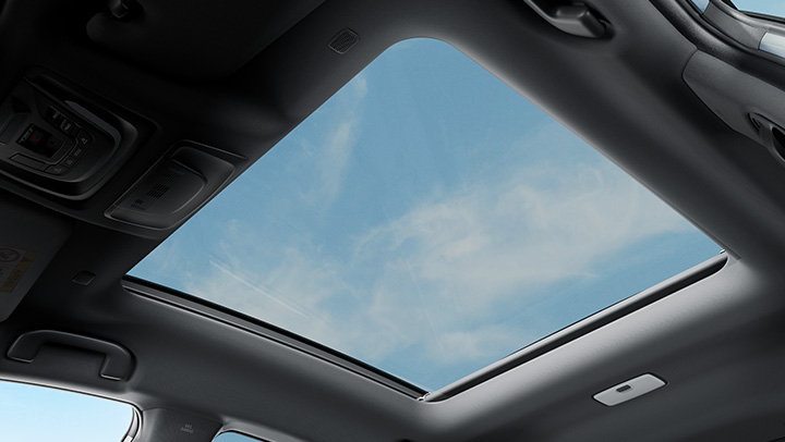 <sg-lang1>Panoramic Roof*²</sg-lang1><sg-lang2></sg-lang2><sg-lang3></sg-lang3>